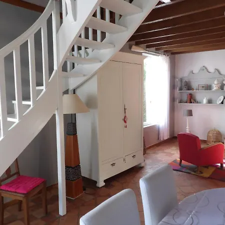 Holiday home 6 Pers Gennes Saumur Doue La Fontaine