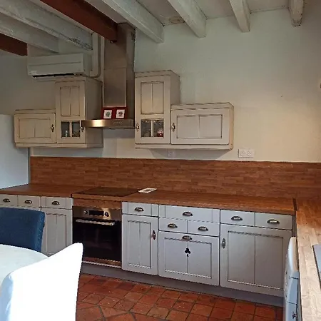 Holiday home 6 Pers Gennes Saumur Doue La Fontaine